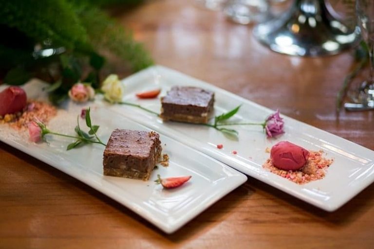 ludwig roses spring festival bruce fordyce rose 1 orig 768x512